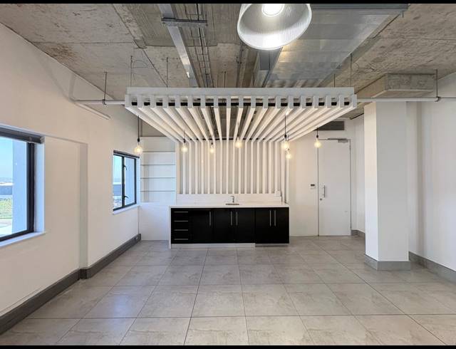 294M² OFFICE TO LET IN VORNA VALLEY